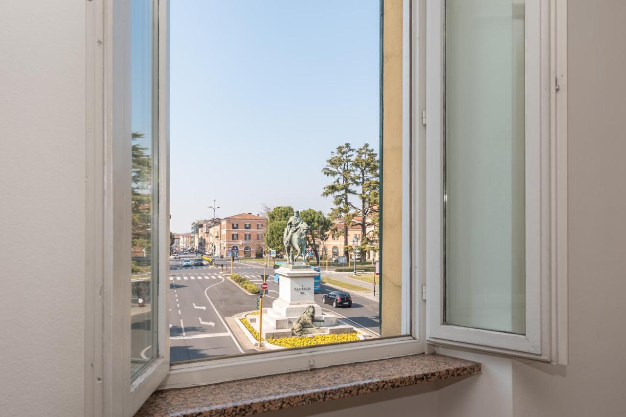 Appartamento Piazza Garibaldi - F&L Apartment Brescia Zewnętrze zdjęcie